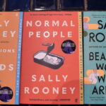Royaume-Uni : les livres de Sally Rooney retirés après soutien à Palestine Action