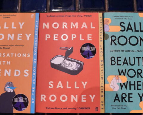 Royaume-Uni : les livres de Sally Rooney retirés après soutien à Palestine Action
