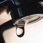 Sécheresse : 94.000 personnes privées d'eau potable en France, augmentation de 30.000 en un mois