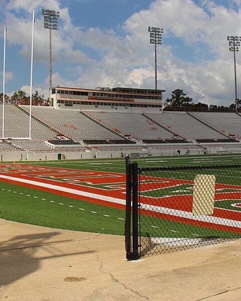Tirs à Tallahassee : douze blessés, dont six mineurs, après un match de football américain en Floride