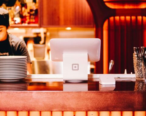 Tous les restaurants n'acceptent pas les titres-restaurant : il est essentiel de vérifier l'émetteur et le mode de paiement avant de régler votre addition.