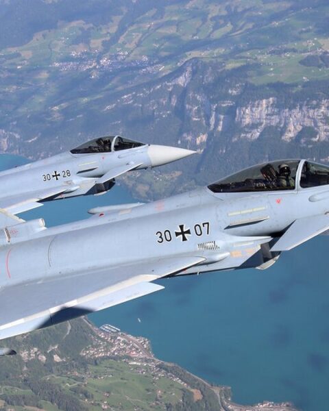 Un Boeing 737 reliant Corfou à Nuremberg déclenche une alerte au détournement avec escorte militaire