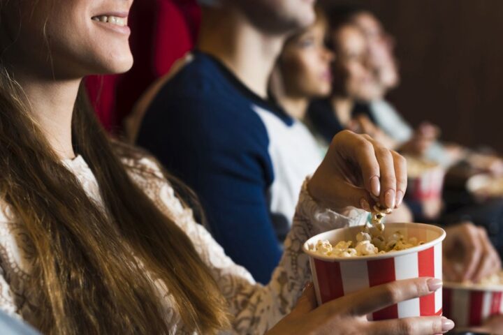 Un homme arrêté après avoir aspergé un spectateur de gaz poivré dans un cinéma à Burbank