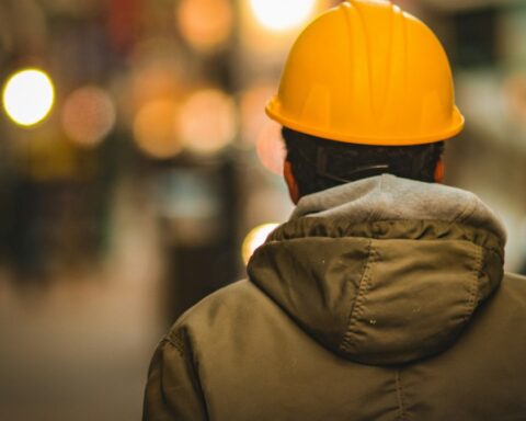 Un homme d'affaires jugé en Espagne pour faillite orchestrée après l'amputation de deux doigts d'un employé