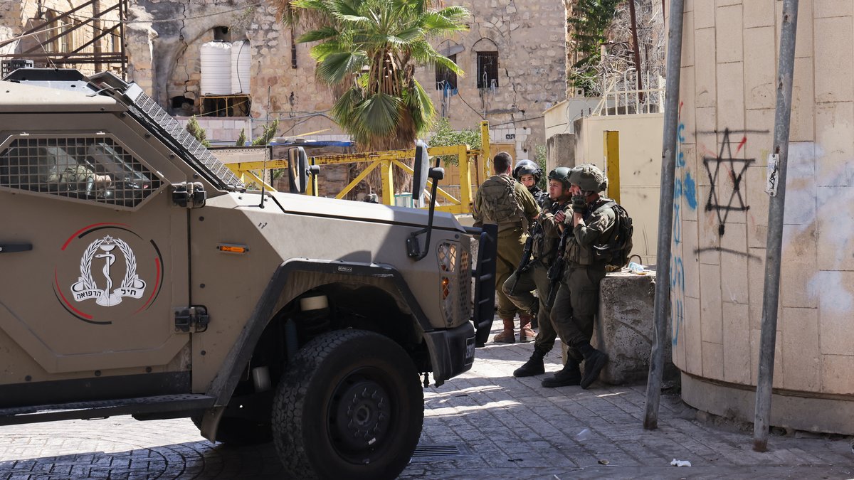 Un maire français agressé par des colons israéliens lors d'une récolte d'olives en Cisjordanie