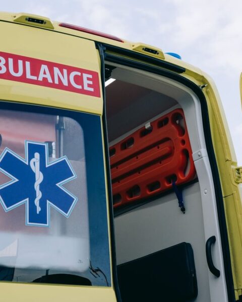 Un ouvrier de 47 ans gravement blessé lors d'un chantier à Sapri, en Italie