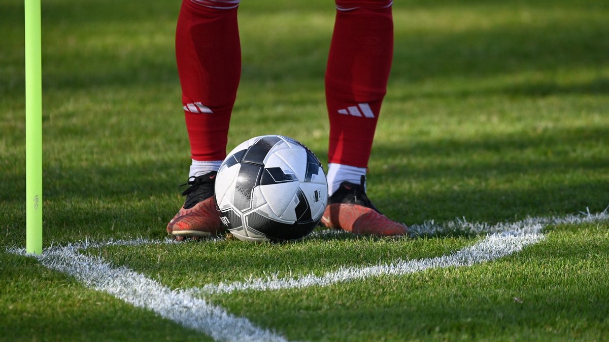 Un salarié d'Adidas licencié après avoir joué au football pendant des arrêts maladie