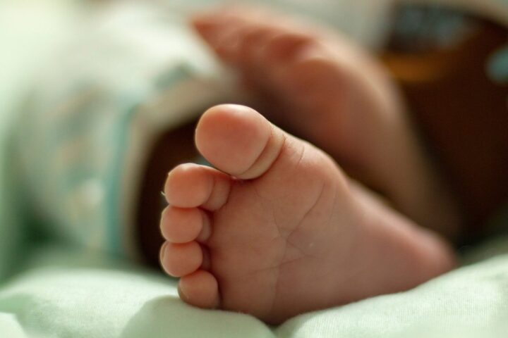 Une Chinoise de 60 ans donne naissance à son deuxième enfant en deux ans malgré les critiques sur son âge