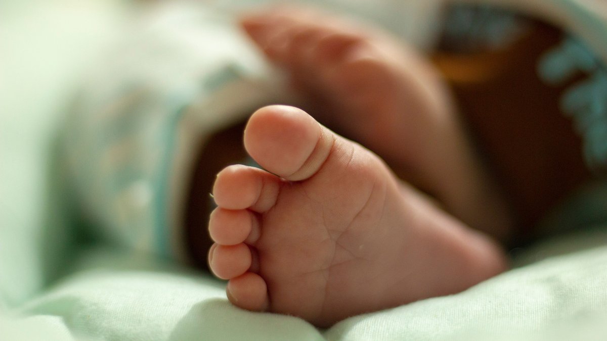 Une Chinoise de 60 ans donne naissance à son deuxième enfant en deux ans malgré les critiques sur son âge 1 Une Chinoise de 60 ans donne naissance à son deuxième enfant en deux ans malgré les critiques sur son âge