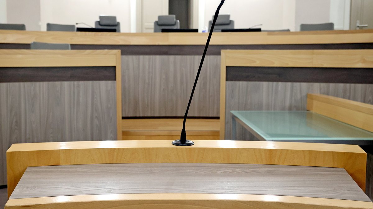 Une femme condamnée à quatre ans de prison en Suisse pour menace de kidnapping d'un enfant de procureure