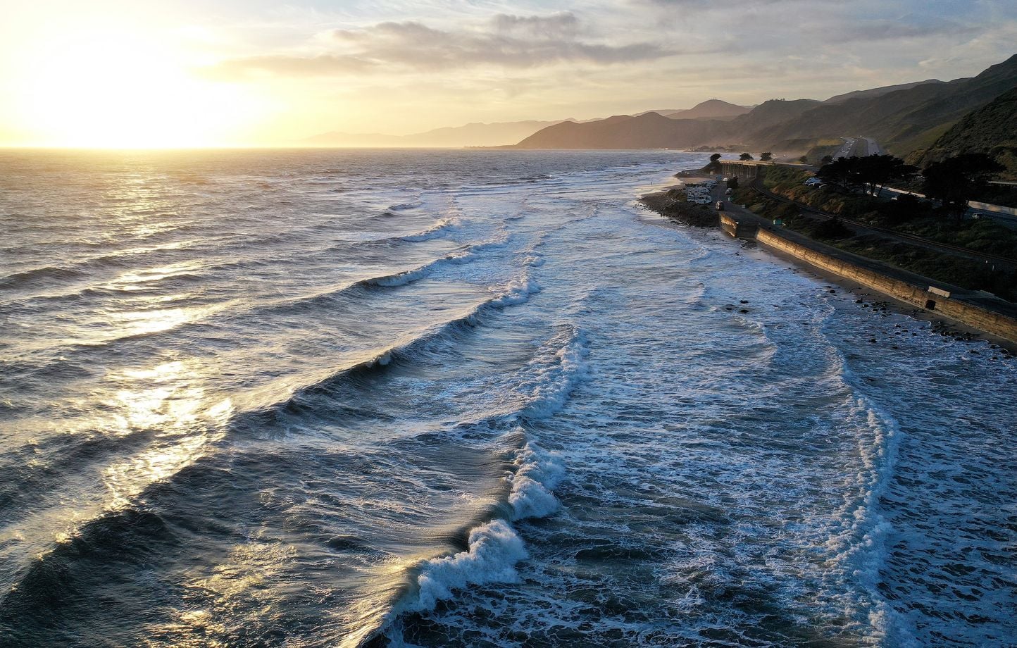 Une onde de Kelvin pourrait faire monter le niveau de la mer de 30 cm en Californie