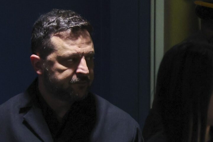 Une pétition de 25 000 signatures réclame une conférence de presse de Zelensky avec des médias ukrainiens indépendants