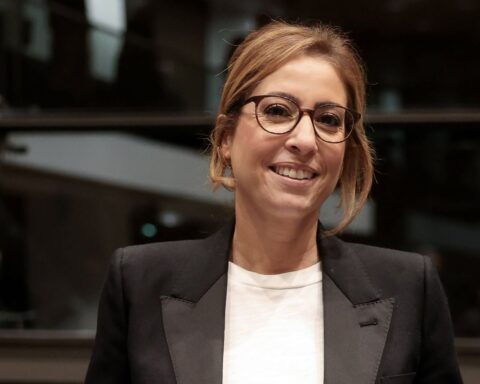 Valérie Trierweiler exprime son soutien à Léa Salamé après la victoire de Raphaël Glucksmann