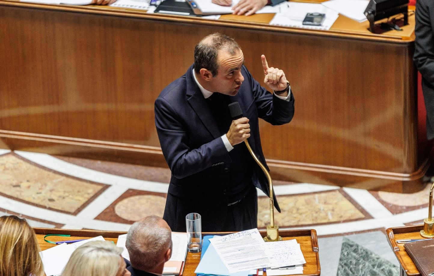 Violences du 17 octobre : affrontement à l'Assemblée sur les responsabilités du chaos 1 Violences du 17 octobre : affrontement à l'Assemblée sur les responsabilités du chaos