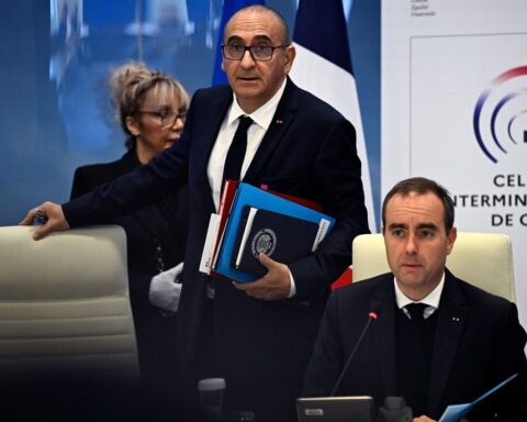 Violences du 17 octobre : le gouvernement accusé de manipuler les renseignements contre LFI