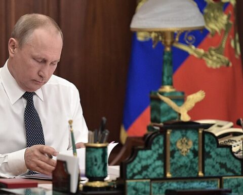 Vladimir Poutine confisque les actifs d'Auchan en Russie : coup dur pour le géant français