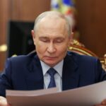 Vladimir Poutine exige le contrôle du Donbass avant les négociations, selon des émissaires à Miami