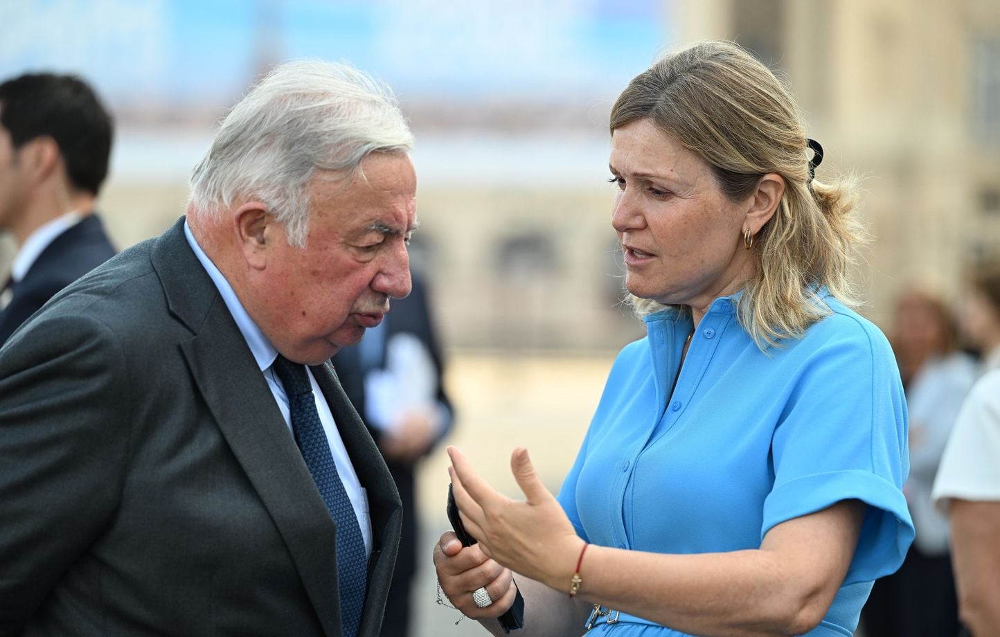 Yaël Braun-Pivet considère Gérard Larcher comme un recours pour la droite et le centre en vue de 2027