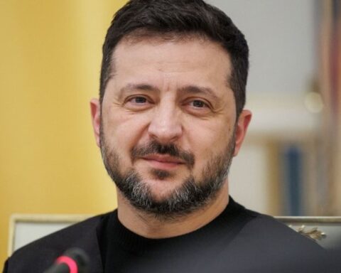 Zelensky qualifie la trêve à Olechky d'immense succès et appelle à un sommet tripartite en novembre